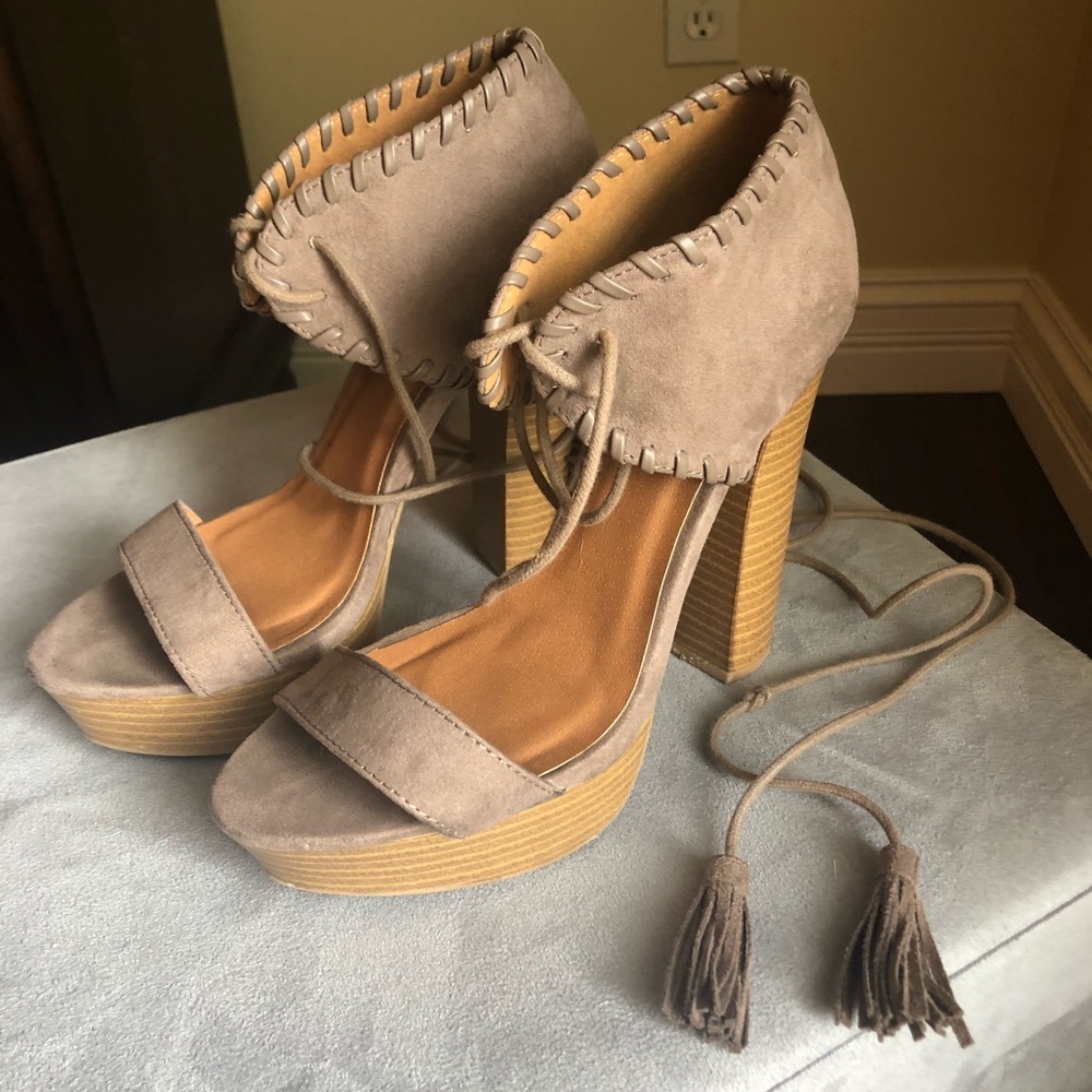 Boutique Tan Heels